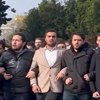 Yıldız Teknik Üniversitesi'nde Sözde Akademisyene Karşı Yürüyüş